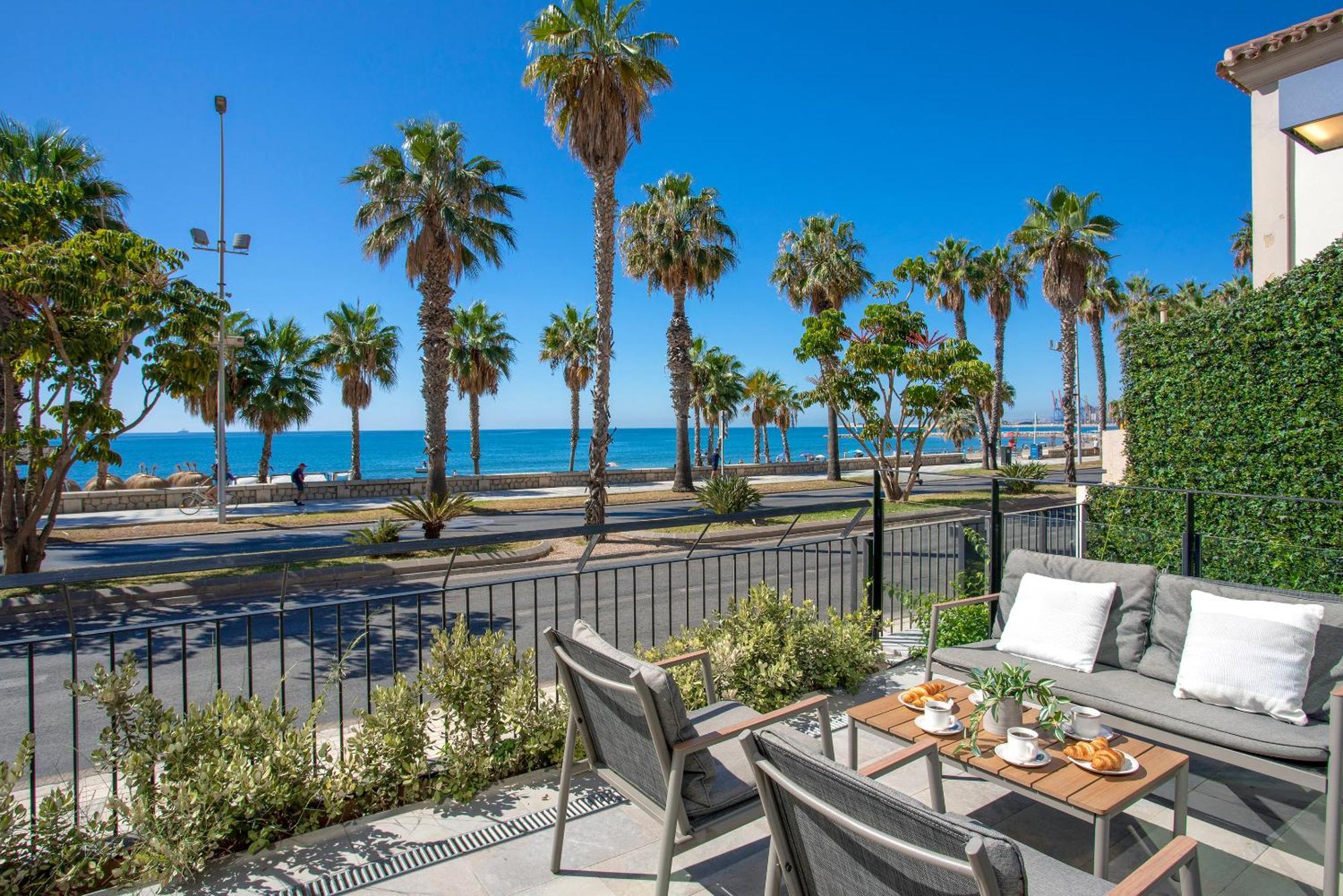 Malagueta Beach Front Luxury Apartment By Rent Me Málaga Exterior foto